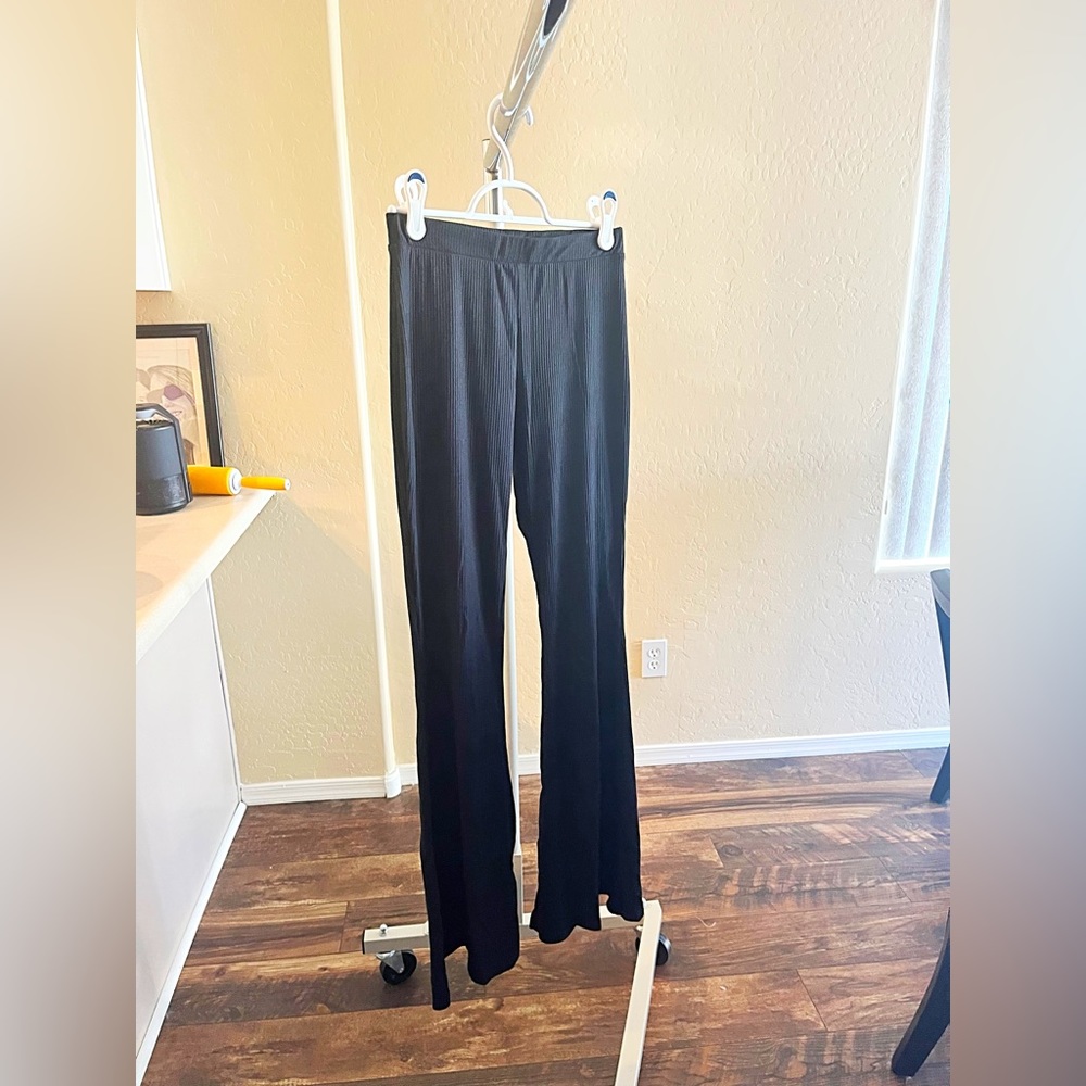 Bell bottom leggings